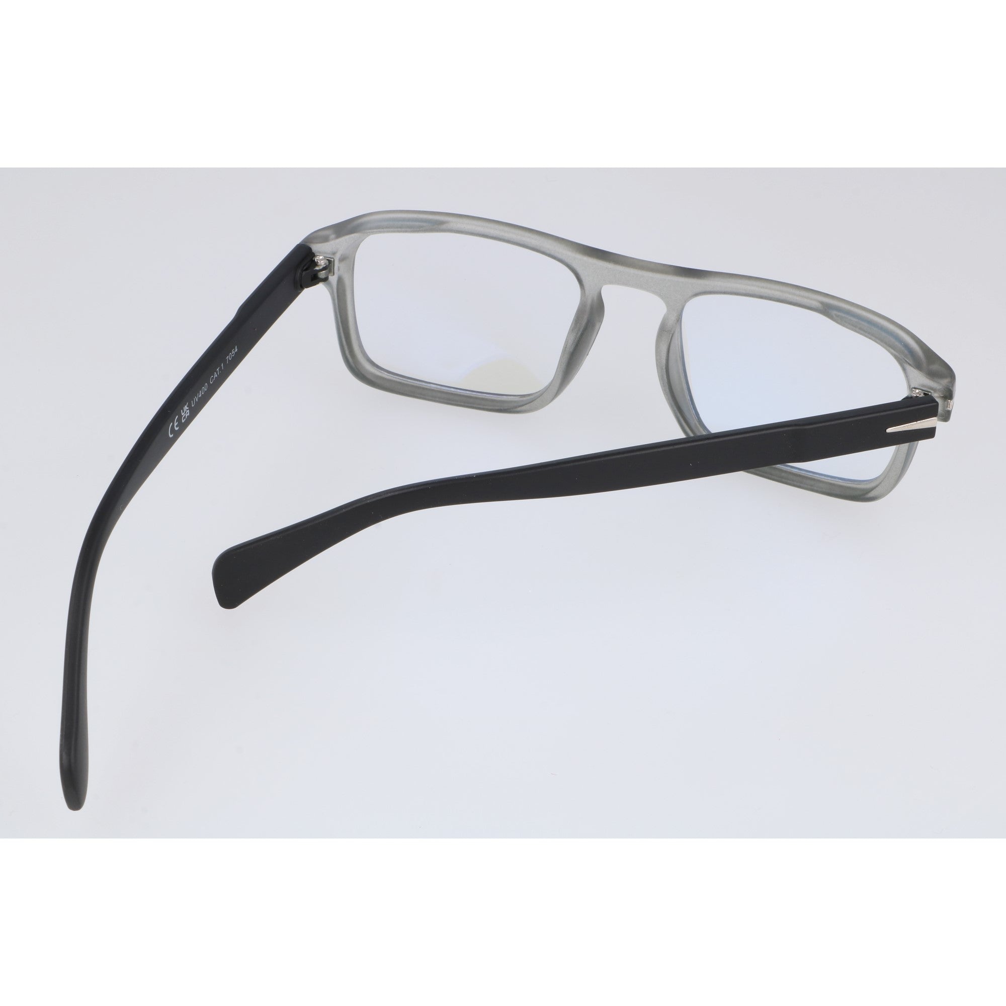 1e0537a3053f43510153245632125a1f